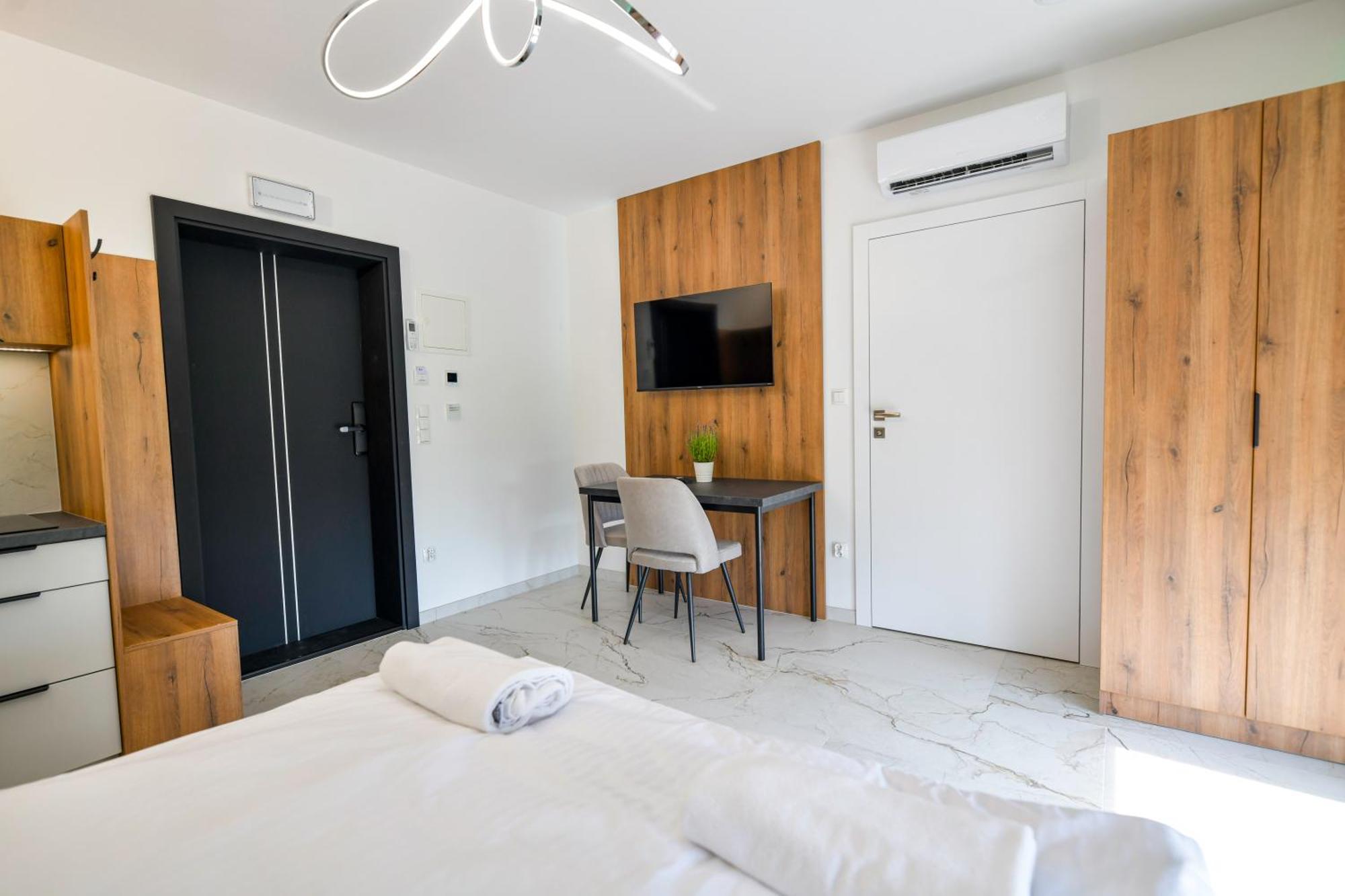 Sloneczne Wzgorze Zator Apartment Exterior photo