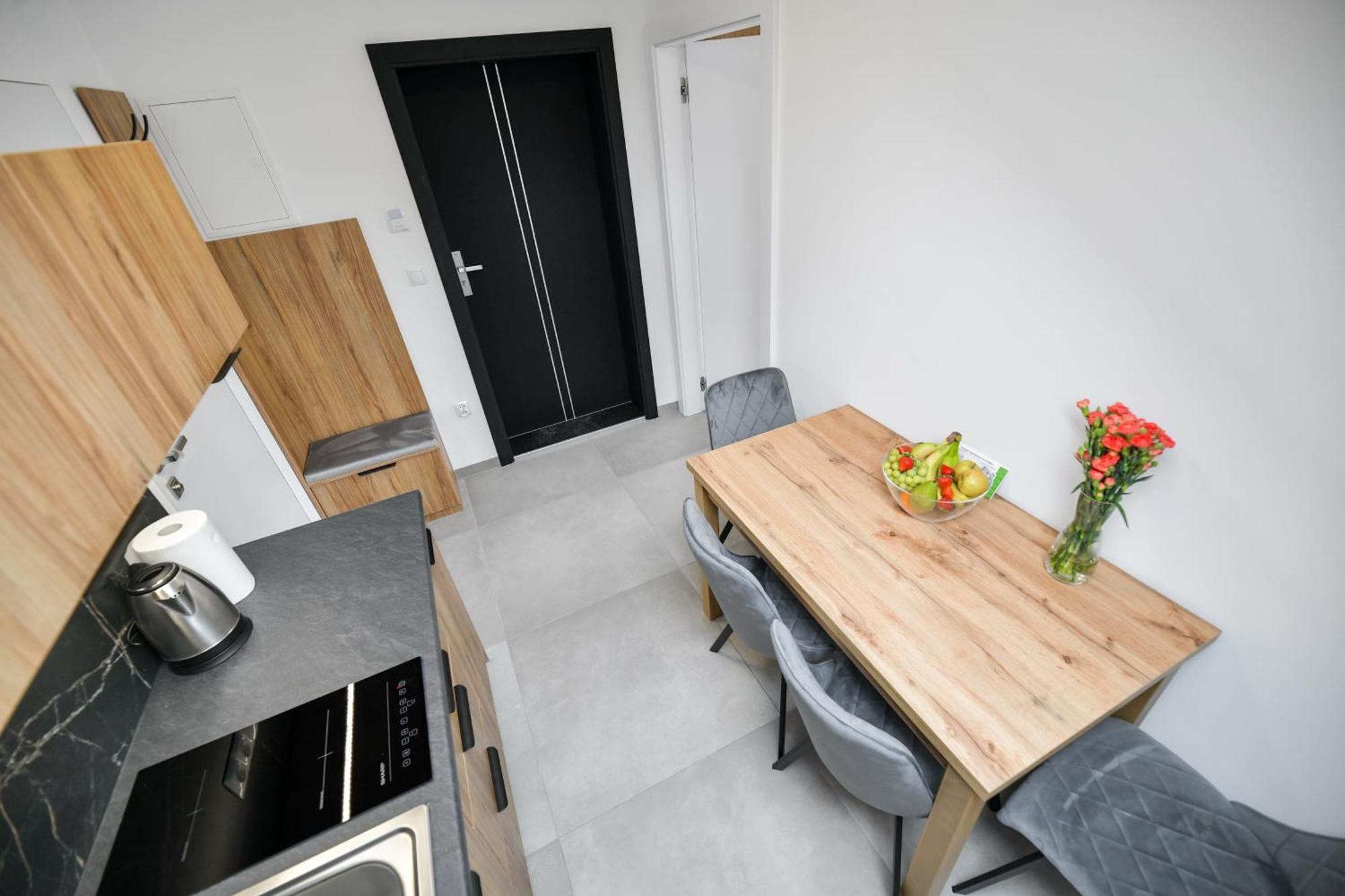 Sloneczne Wzgorze Zator Apartment Exterior photo