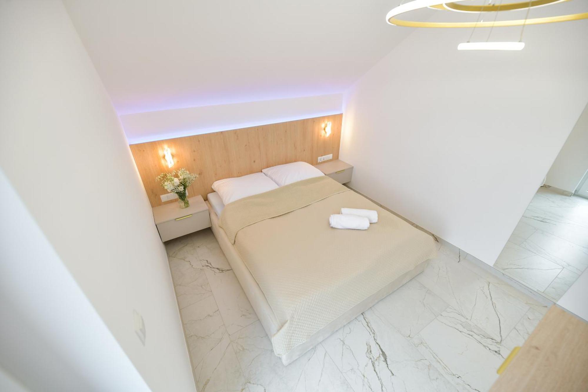Sloneczne Wzgorze Zator Apartment Exterior photo
